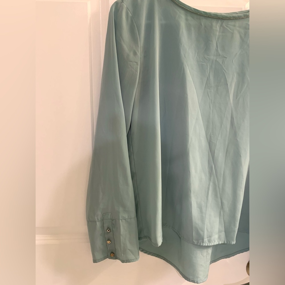 JENNIFER LOPEZ • New Years Magic Blouse - Picture 3 of 8